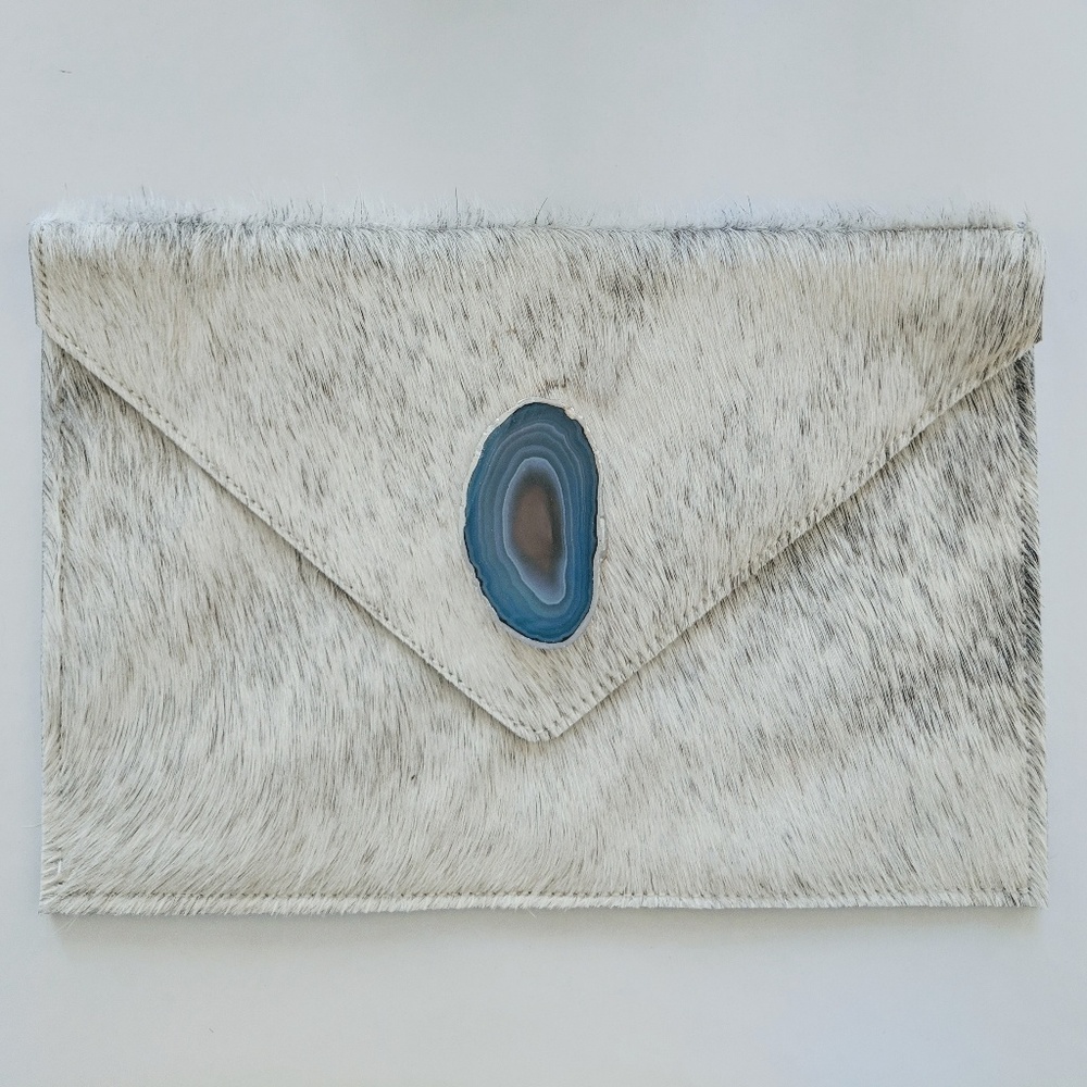 Hide clutch